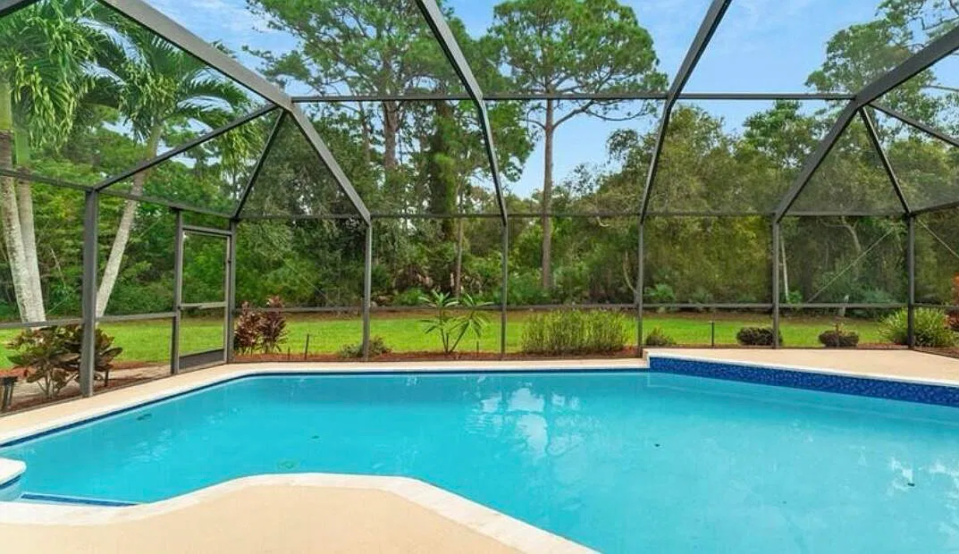 3 bed, 2.0 bath, 2315 sqft, $4,500 — Photo 1