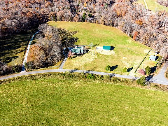 5th image of 1910 Cedar Creek Rd