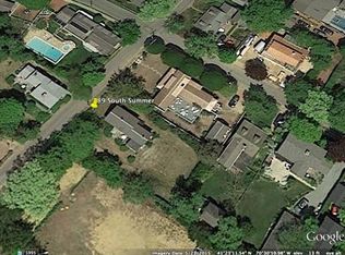 89 S Summer St, Edgartown, MA 02539