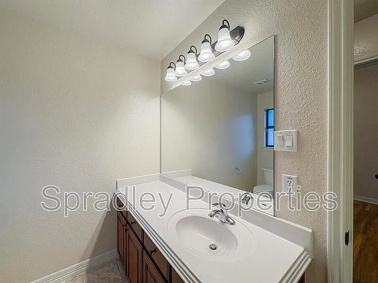 4905 Citrine Dr — Photo 8