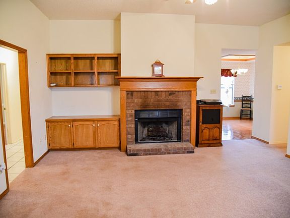 3rd image of 501 Tiffany Dr