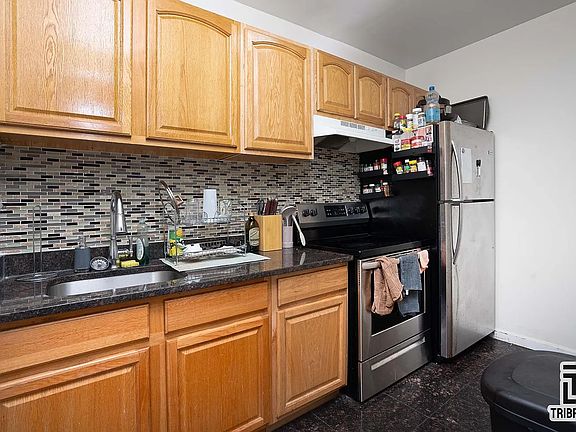 2nd image of 529 W 135th St #23