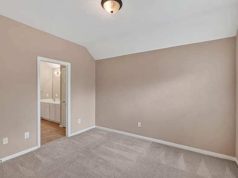 138 Zephyr Bend Pl — Photo 36