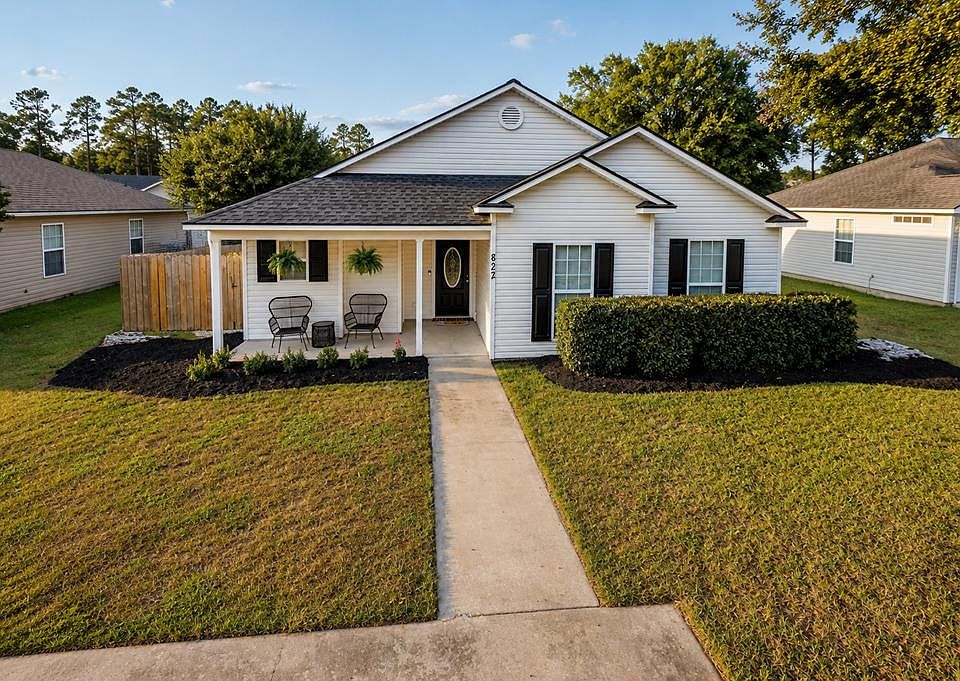 1st image of 822 Danielle Way