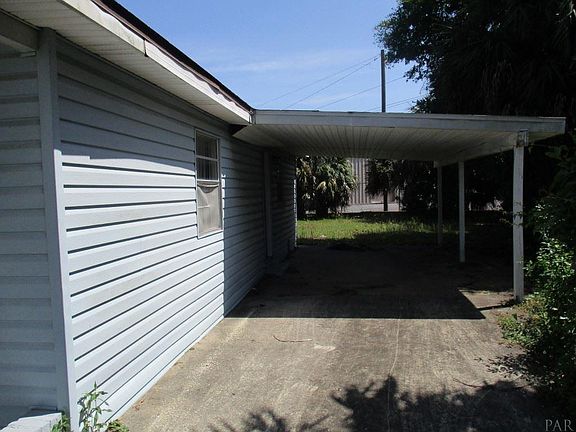 3rd image of 3348 Marcus Dr
