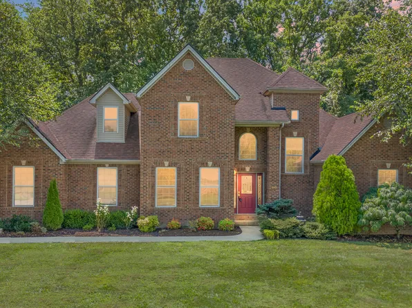 1048 Diamond Brook Dr, Richmond, KY 40475