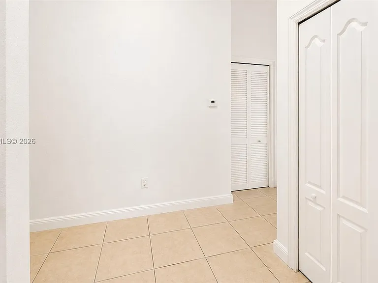 1652 SE 28th St #200 — Photo 9