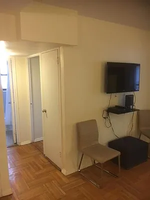 Rented by R New York | media 24