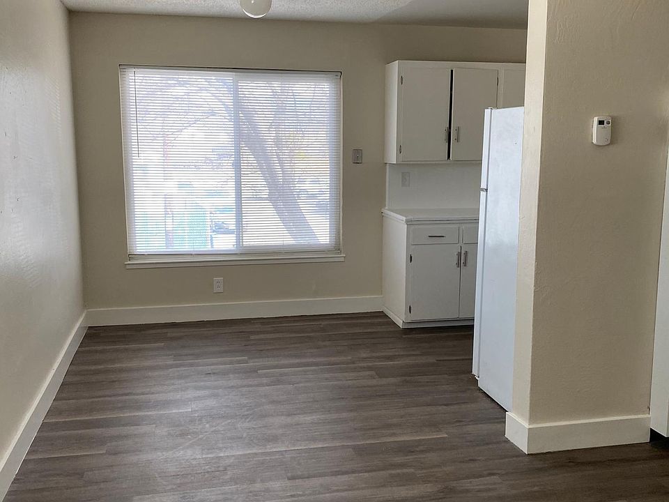 1st image of 421 Wooster Ave #3