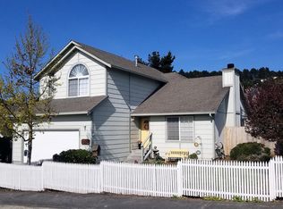 3591 Bridle Crk, Fortuna, CA 95540