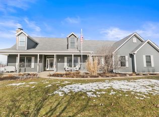 11N212 Russinwood Ct, Elgin, IL 60124