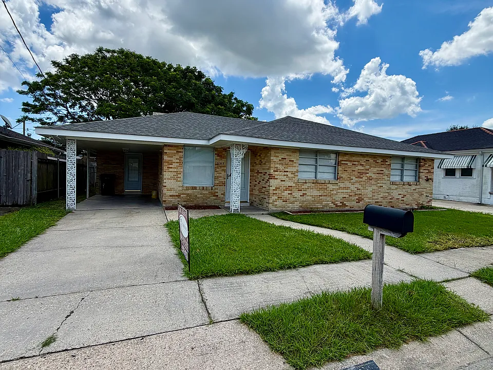 2317 Trio St