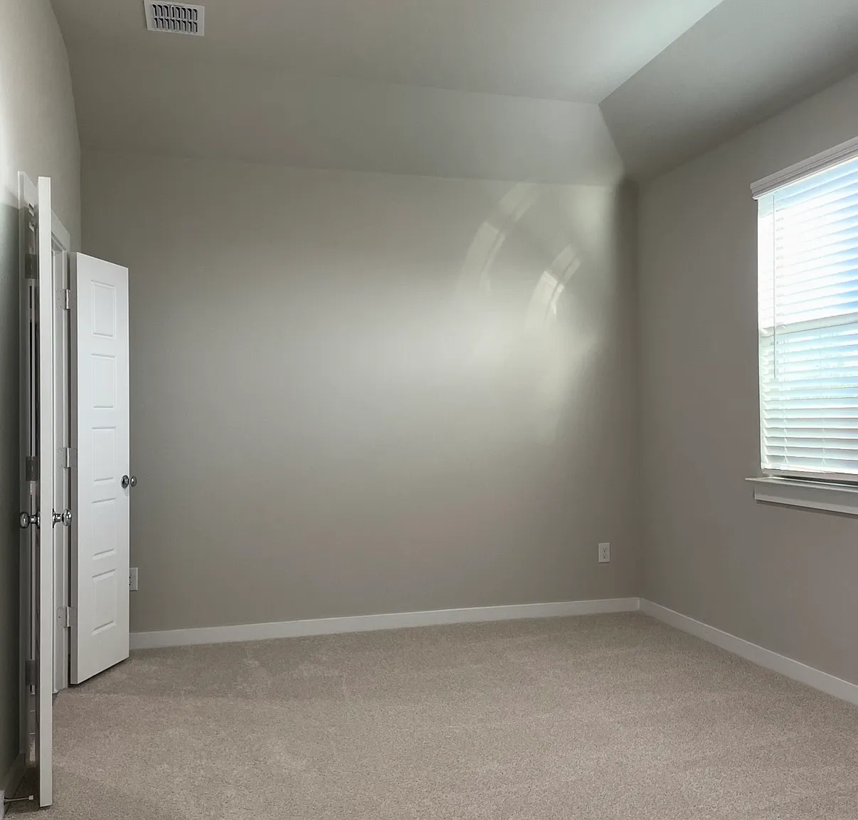 527 Ridgedale Dr — Photo 4
