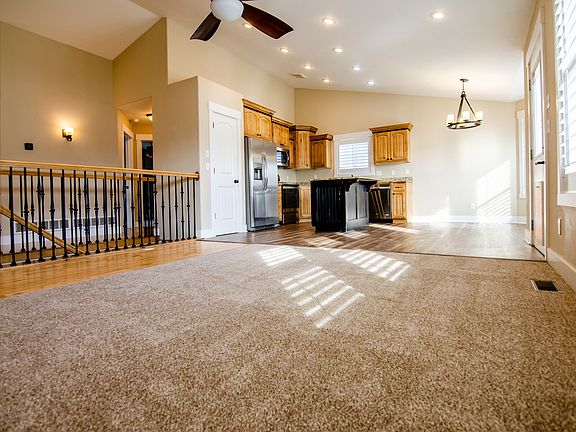2nd image of 4289 Daytona Cir