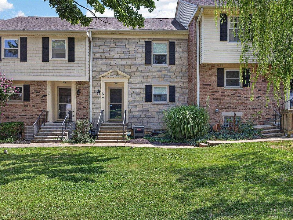 1st image of 154 N Park Ridge Rd