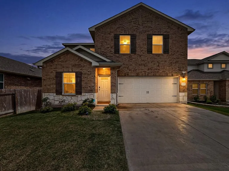 17617 Fairbridge Ln — Photo 1