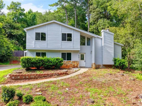 6567 Oakwood Dr, Douglasville, GA 30135