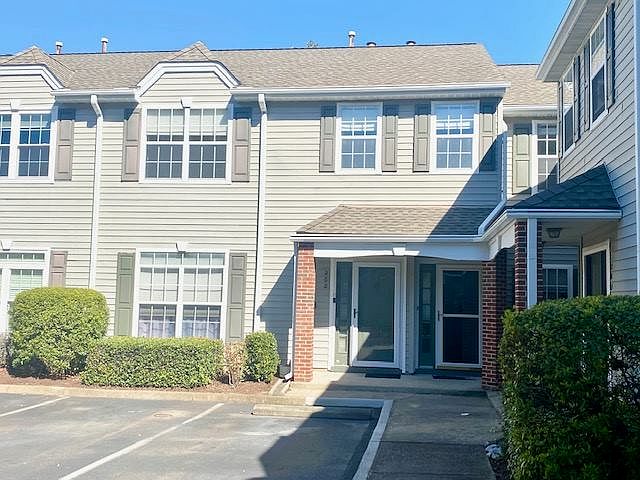 1st image of 5020 Cypress Point Cir APT 202