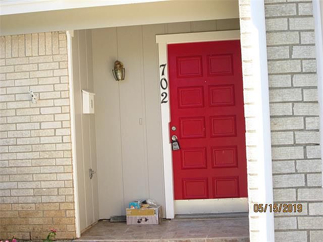 1st image of 702 Dewberry Dr