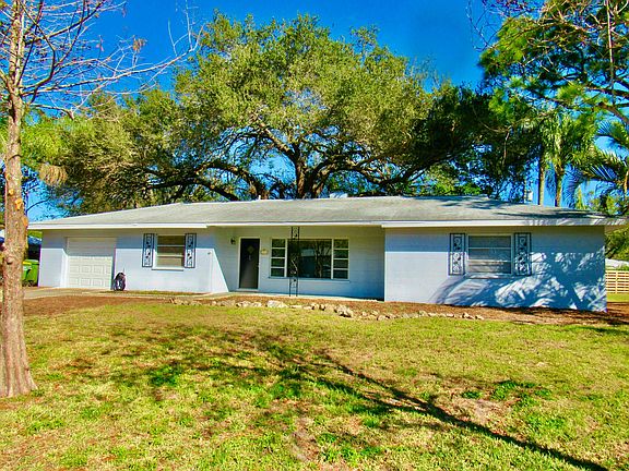 2nd image of 2537 Jefferson Cir