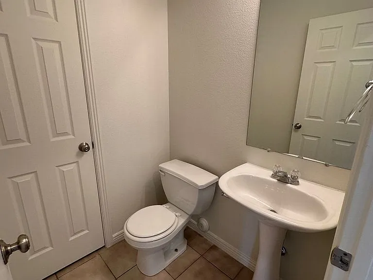 3155 S Hidden Valley Dr #104 — Photo 9