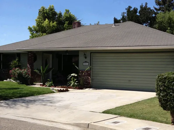 551 N Kensington Pl, Porterville, CA 93257