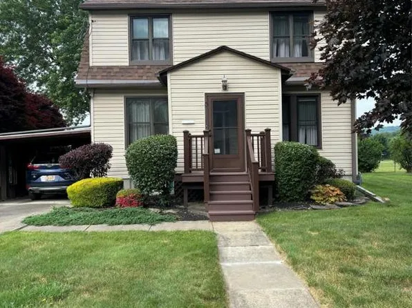 1074 Richard St, Elmira, NY 14904