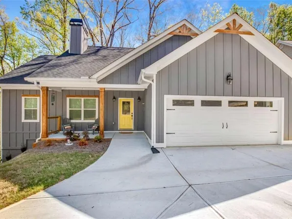 169 View St, Clarkesville, GA 30523