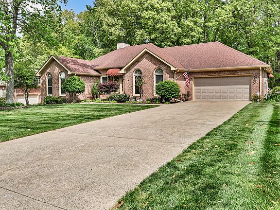 4th image of 236 Longwood Ln