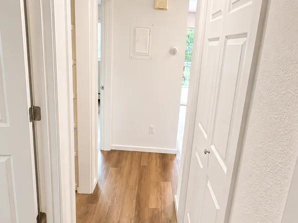 2116 Fairbanks St APT 7, Anchorage, AK 99503