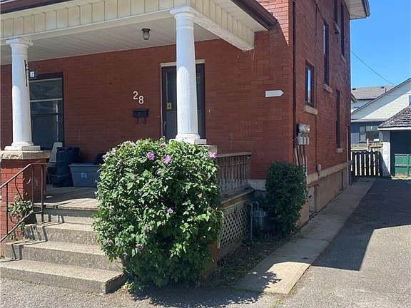 2nd image of 28 Grove St