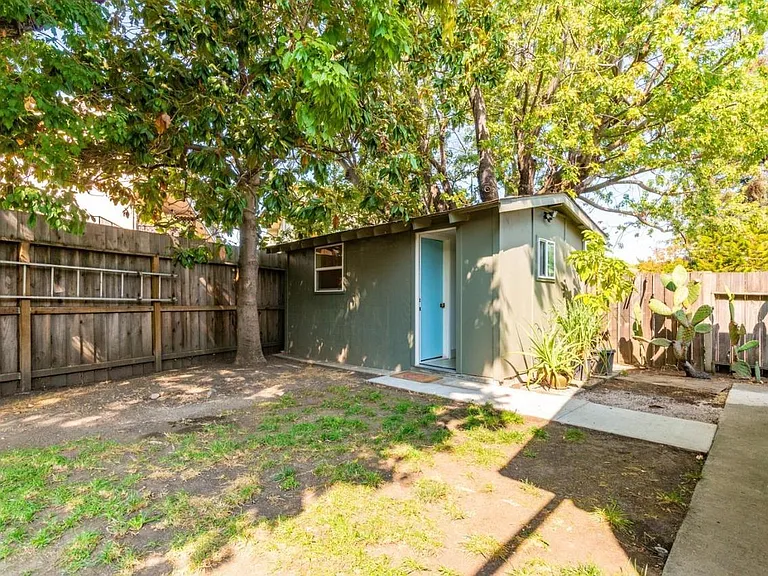 515 Flynn Ave — Photo 27