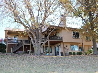 620 Alpine Dr, Grove, OK 74344