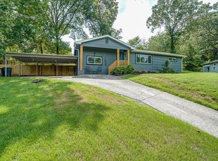 1408 August Dr, Hixson, TN 37343