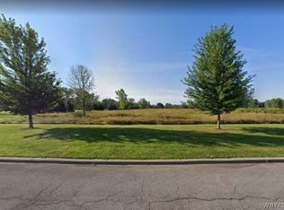 10223 Shamus Ln #7, Clarence, NY 14031