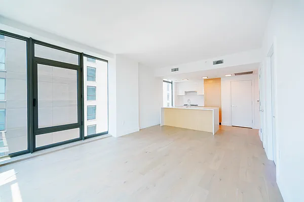 Rented by Sumitomo Real Estate Sales | media 3