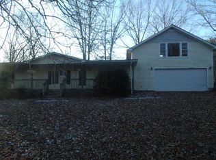 531 Poplar Ridge Rd, Chapmansboro, TN 37035