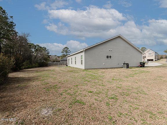 5th image of 604 Mayapple Lane