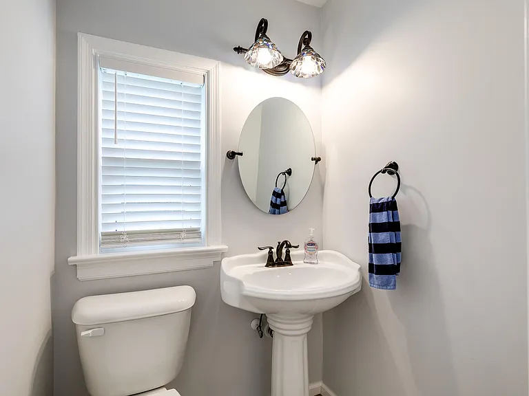 9221 Whitemont Dr — Photo 14