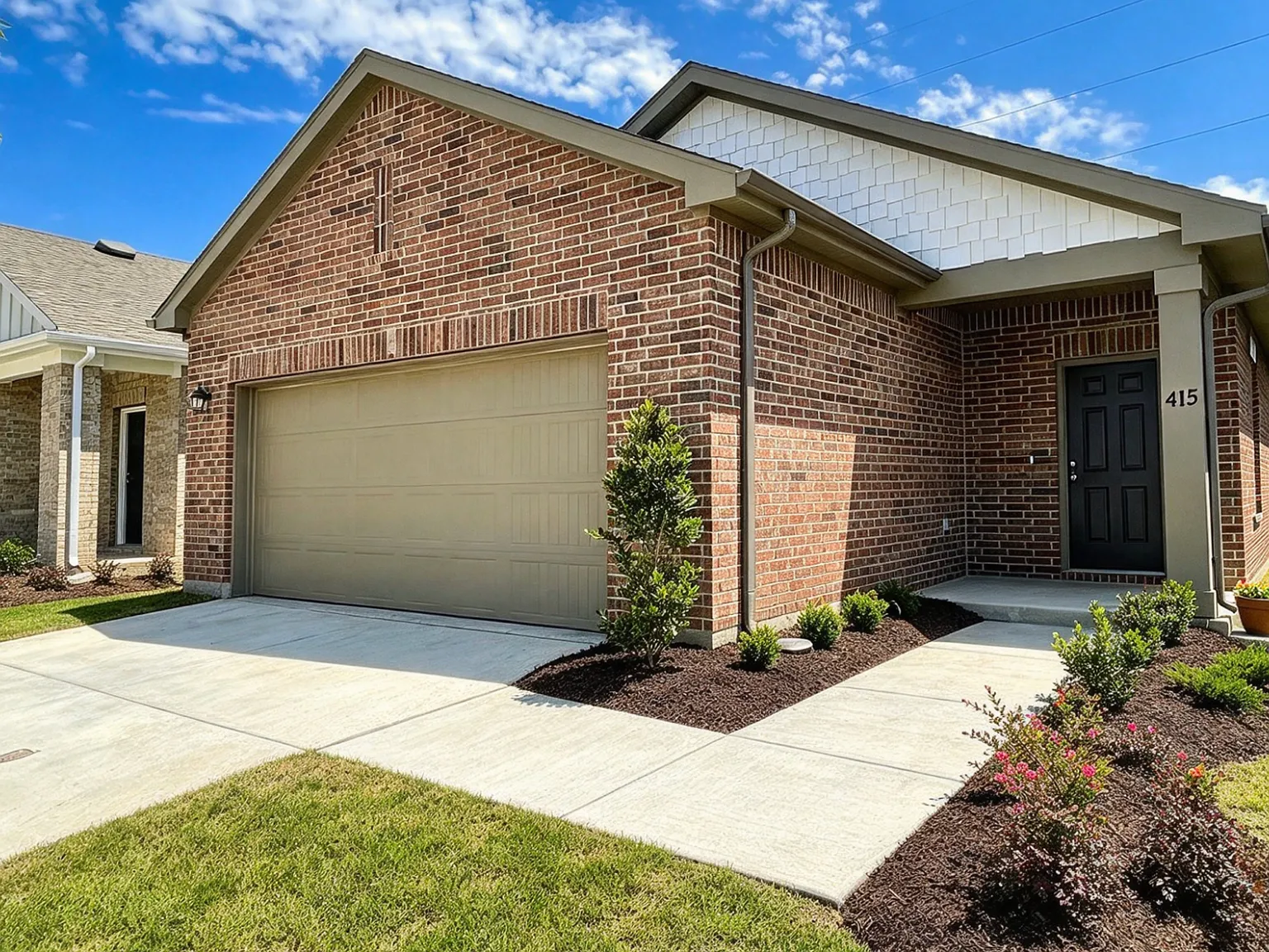 3 bed, 1412 sqft, $1,749 — Photo 2