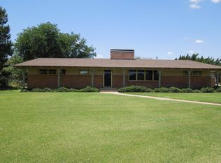 2611 Ridge Rd, Lubbock, TX 79403