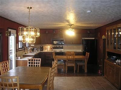 4th image of 2902 Pond Run Ln