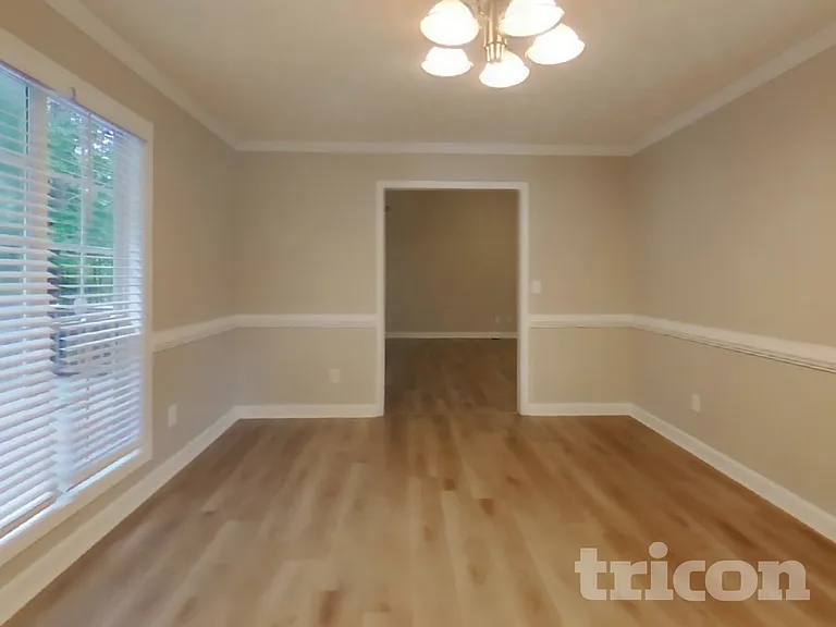 8870 Mae Ct — Photo 5
