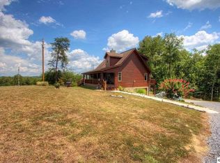 112 Rupert Dr, Dandridge, TN 37725