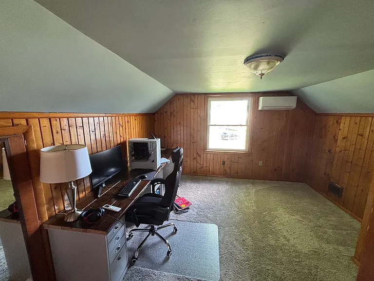 108 Pearl St — Photo 38