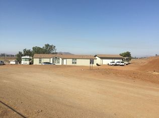 27751 Smith Rd, Hemet, CA 92545