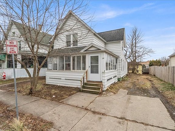 2nd image of 24 Baxter St