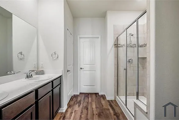 2429 Dolostone Dr — Photo 22