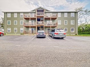 3230 E John Hinkle Pl #D4, Bloomington, IN