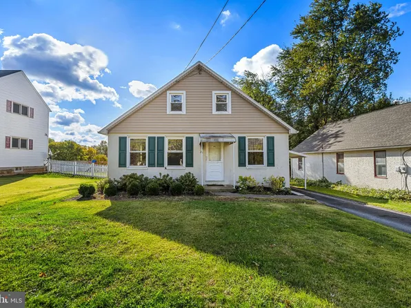 22 E Tolna Rd, Shrewsbury, PA 17361
